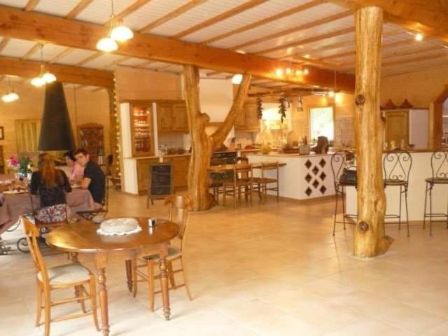 Les Sentiers Du - Domaine De La Gaia Guest house