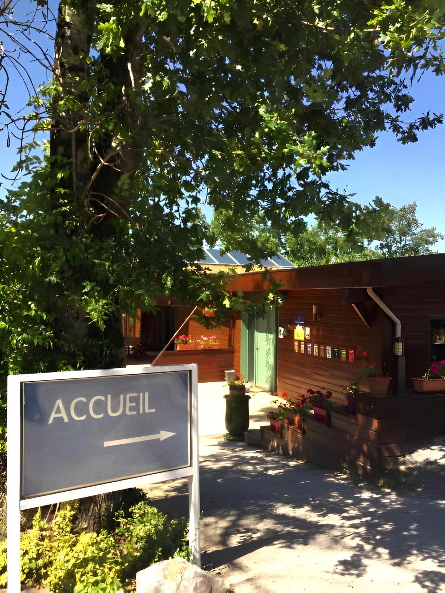 Gasthof Les Sentiers Du - Domaine De La Gaia *